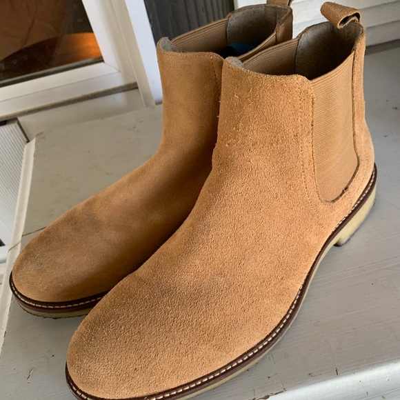 Chealsea Suede Boots NEW** main image 4